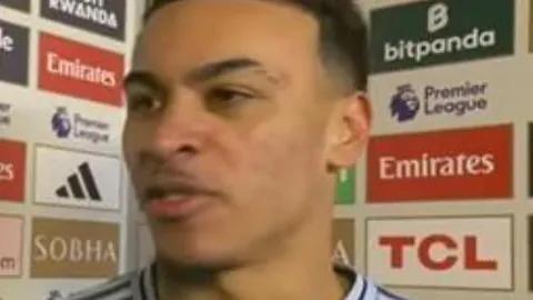 揭秘11连胜辉煌对决！英联杯焦点战：阿森纳VS水晶宫，谁将问鼎荣耀？